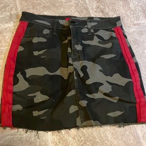Guess Camo Mini Skirt